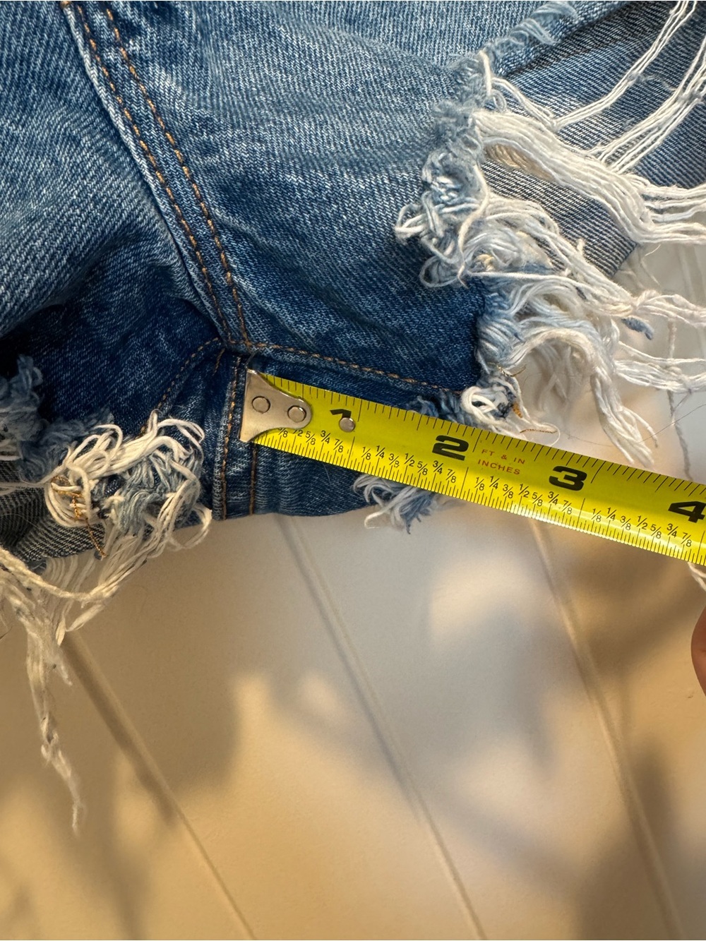 Levi's 501 Distressed Ripped Denim shorts - Picture 3 of 7